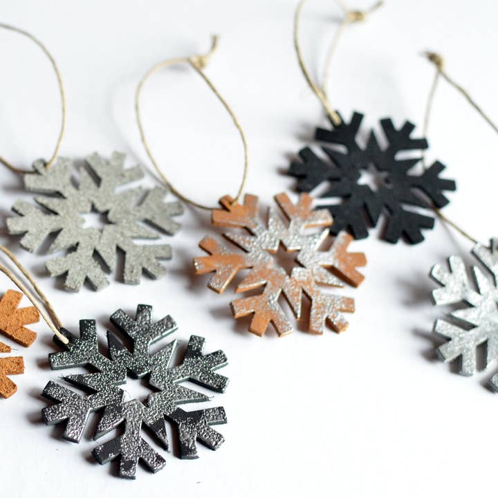 Moss Bags - Wholesale Ornament Set - Leather Snowflake Ornament Box Set: 4 Leather Snowflake Ornaments + 1 Christmas Card6