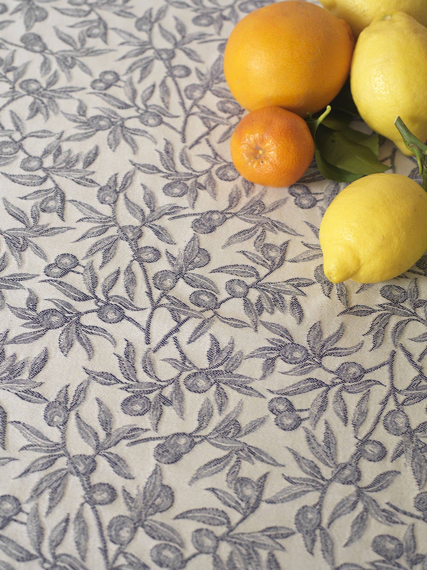 BUSATTI – Engroshandel Dug – Lang bordskåner Olivo selvatico i 100% bomuld6