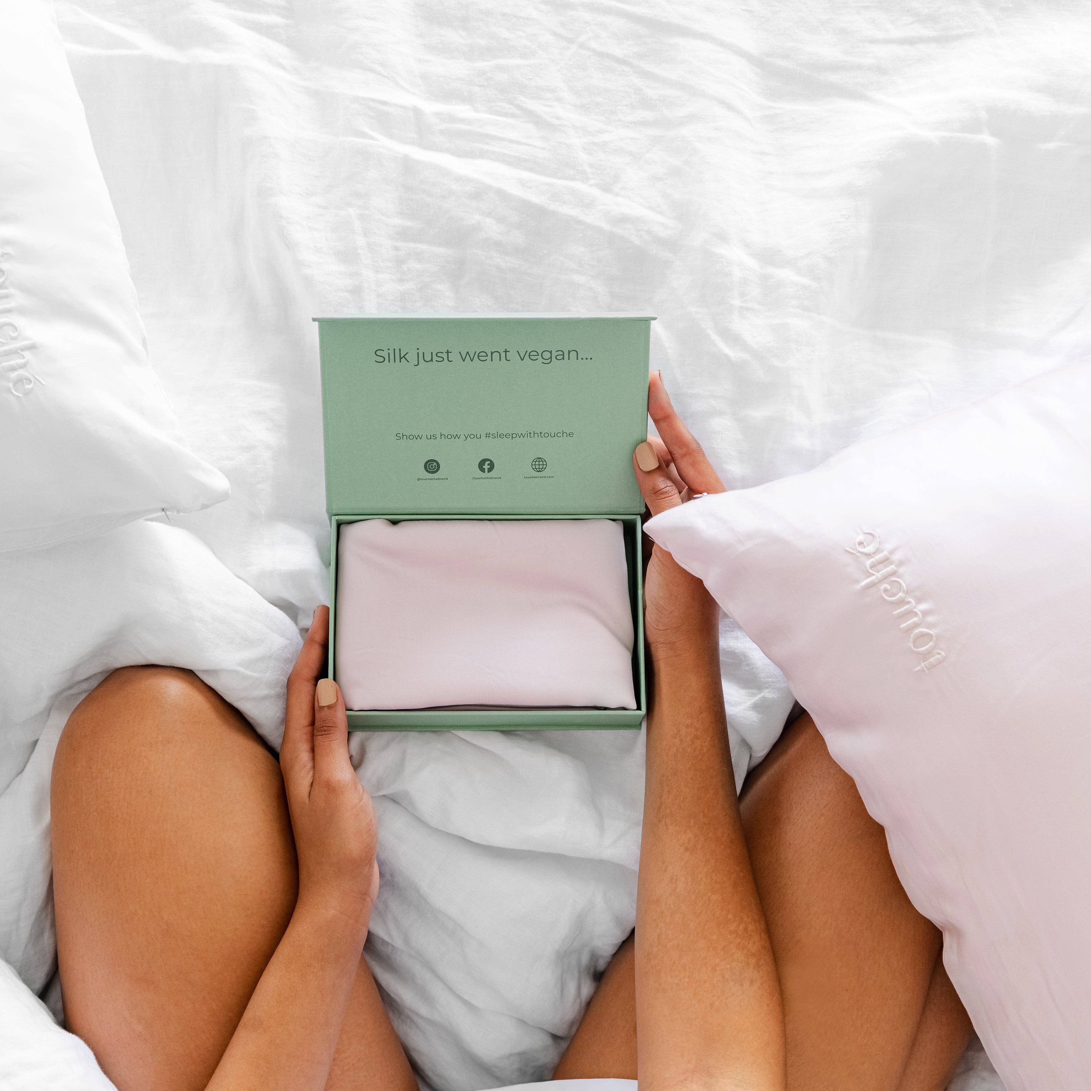 Touché – Großhandel Kopfkissenbezug – Eucalyptus Vegan Silk™ -Kissenbezug - Pink3