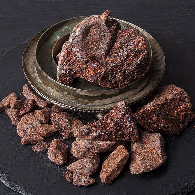 Sun's Eye - Wholesale Fragrance Oil - Dragon’s Blood Oil1