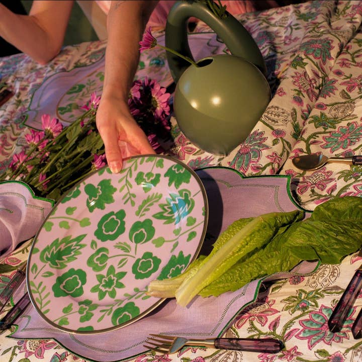 Ro’Table NYC - Wholesale Dinner Plate - Bernadette Leaf Dinner Plate - Set of 4 (+1 Bonus Plate)2