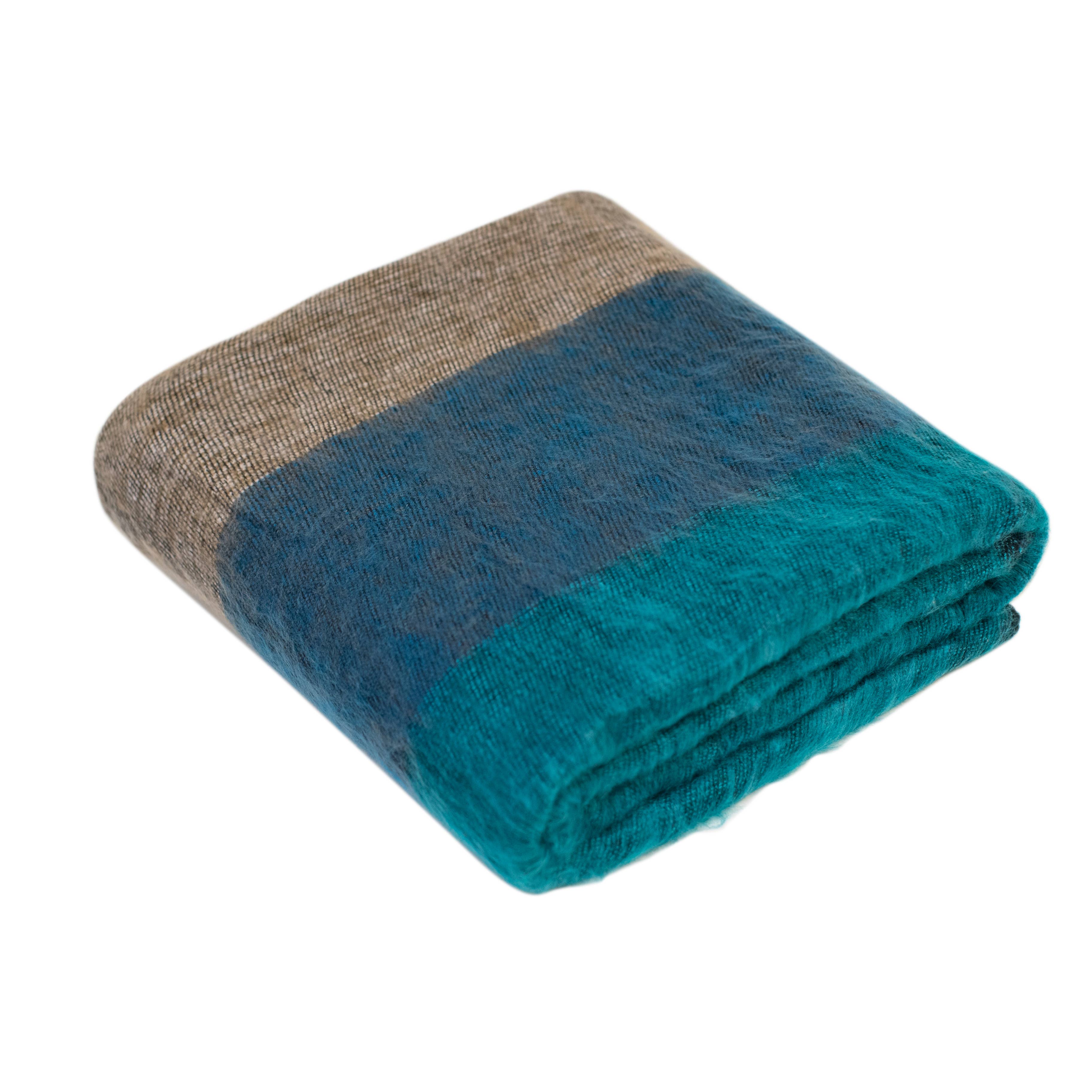 ART HIMALAYAN TRADING LTD - Wholesale Throw blanket - Christmas Extra Soft Yak wool Travel Throw Blanket  46"x90"12