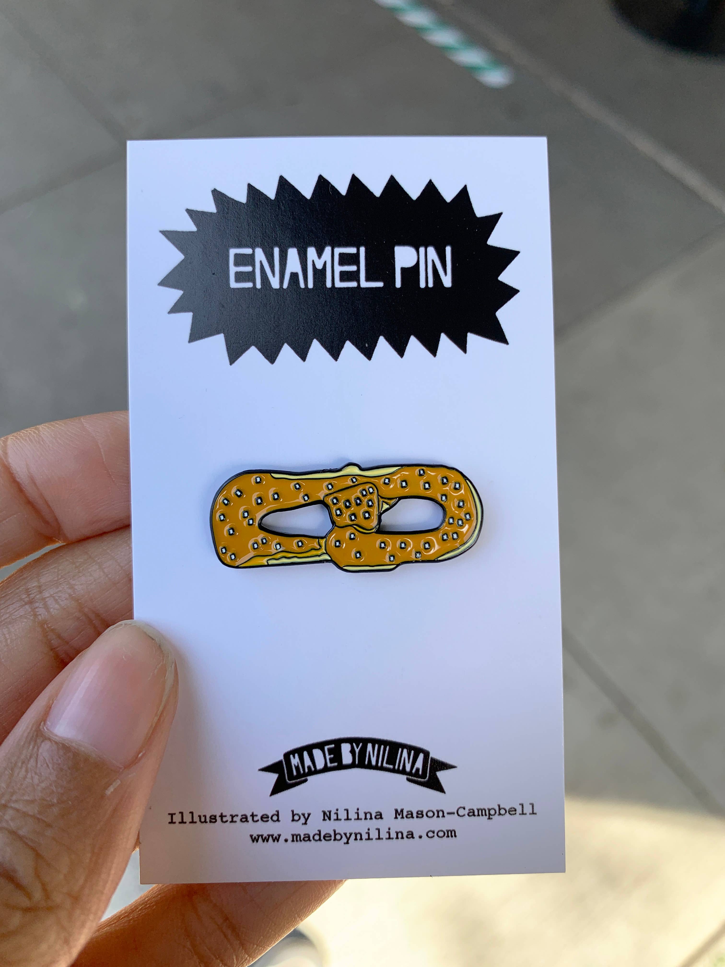 Made by Nilina – wholesale Lapel pin/button – Philly Pretzel Enamel Pin Philadelphia Souvenir1