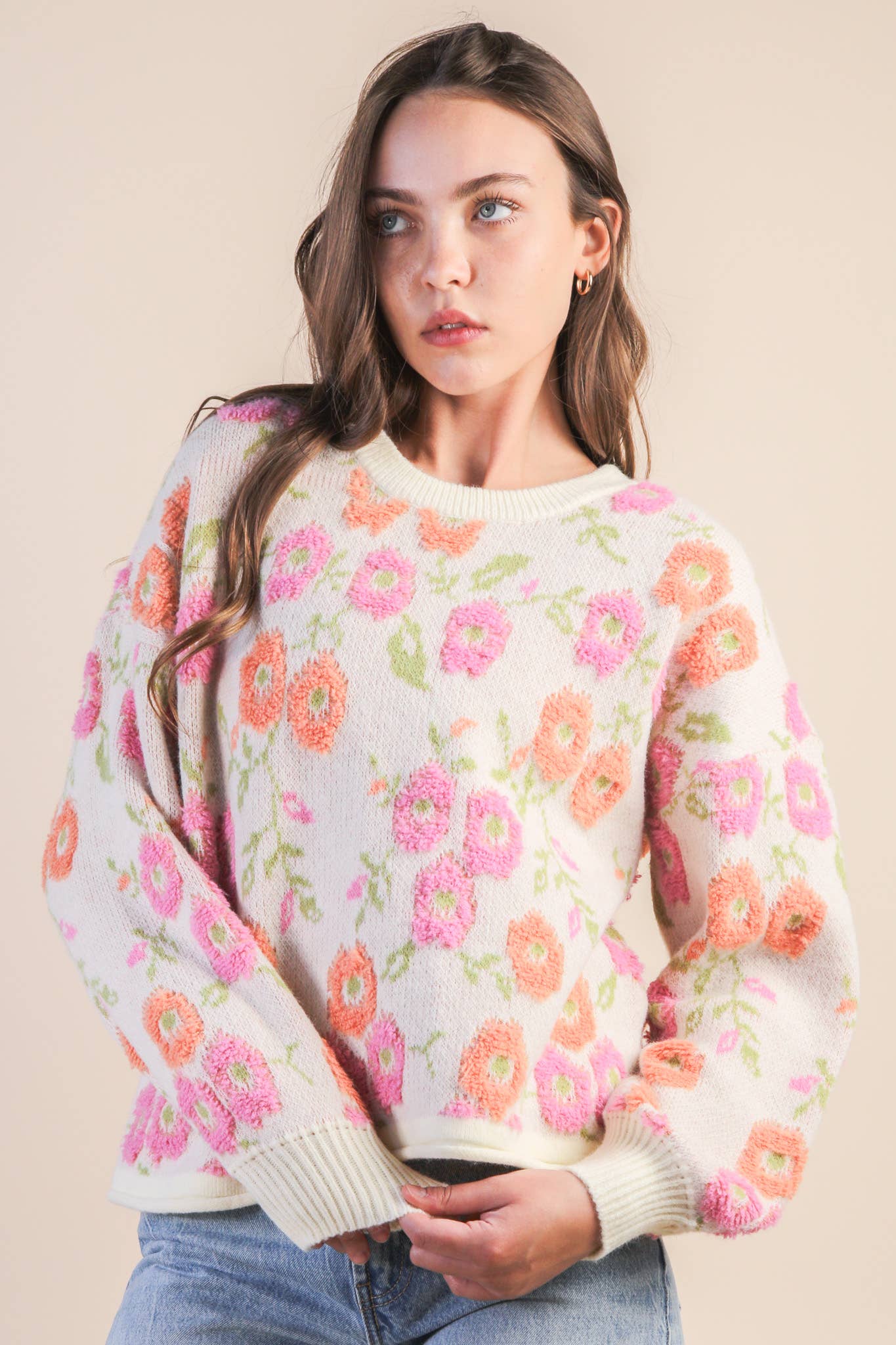 VERY J – wholesale Knitted jumper – Women′s – 12W3428N-Oversized Floral Textured Printed Knit Sweater Top11