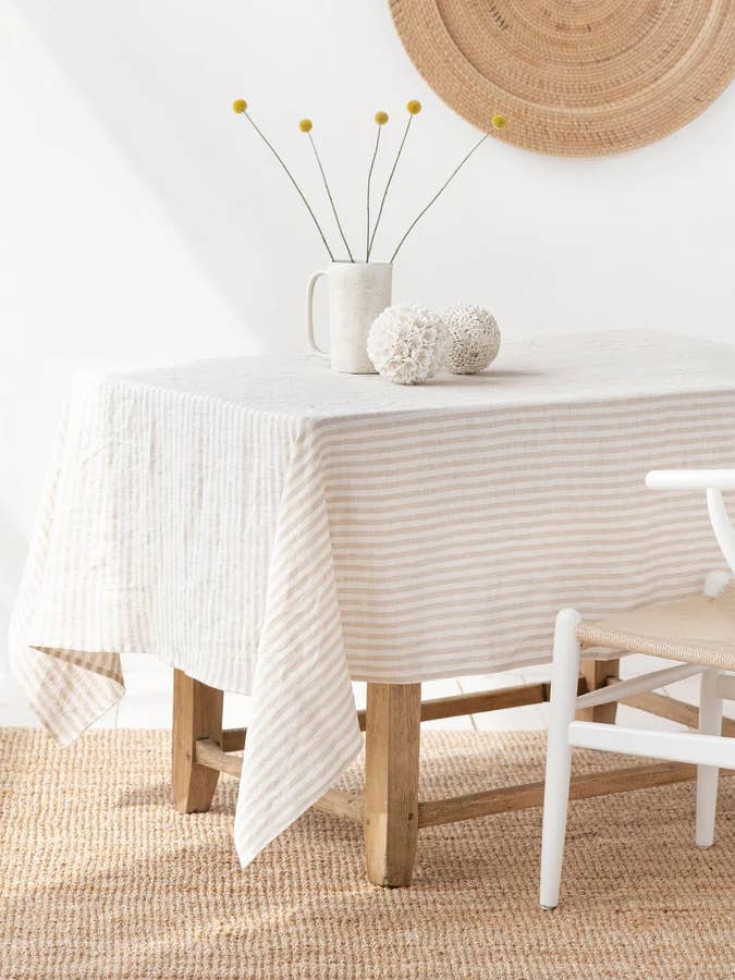 Toalha de mesa de linho às riscas em natural por atacado de MagicLinen (We handle U.S. import procedures for you)