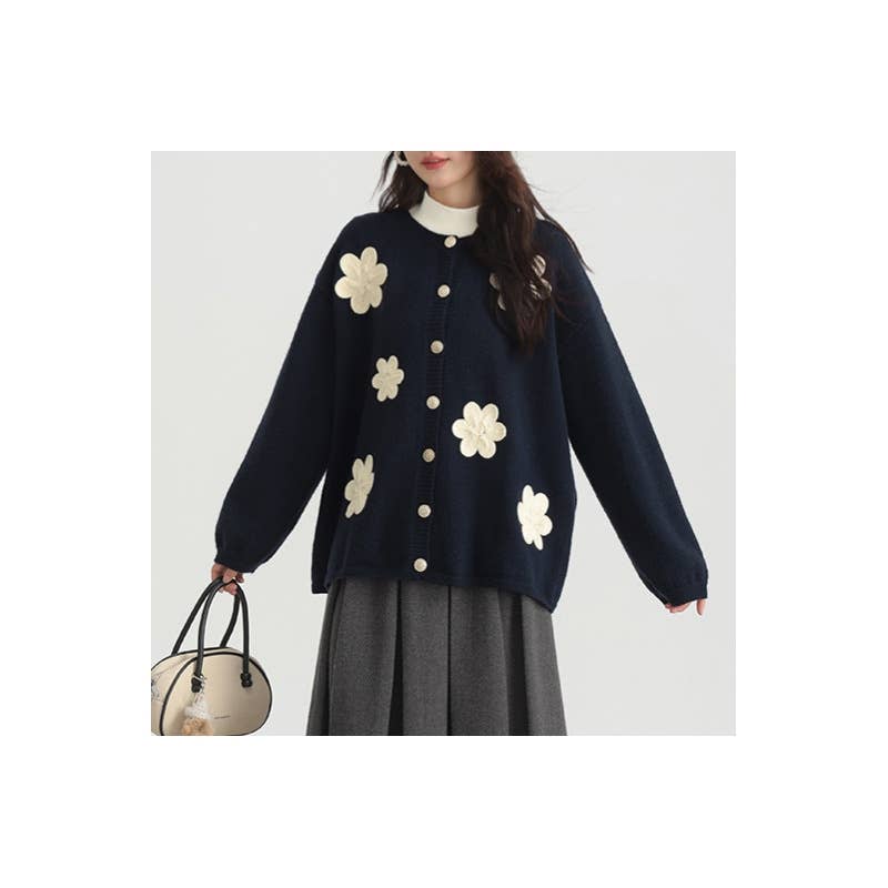 Plush Looks – wholesale Pullovertröja - Dam – Broderad blommig kofttröja3