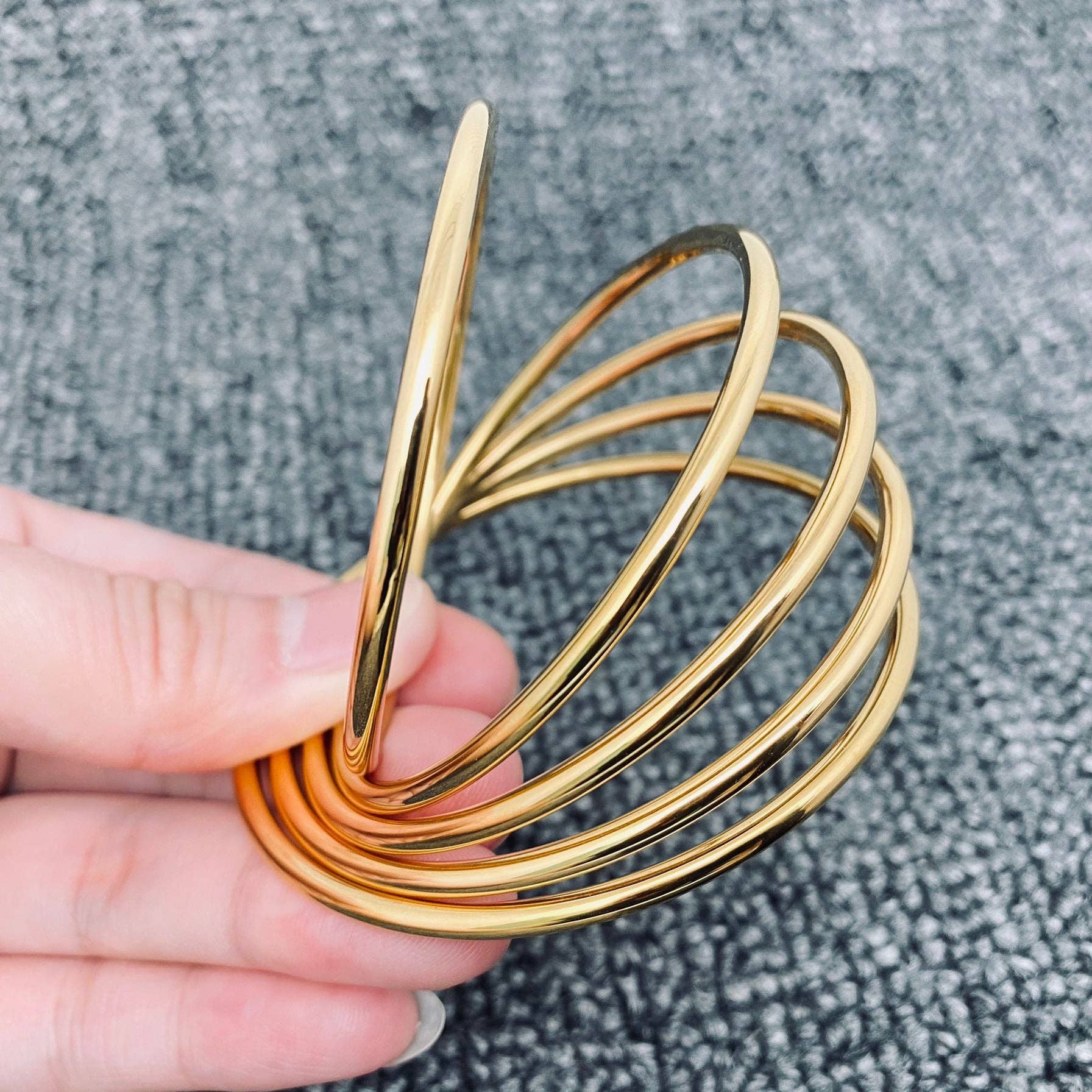 Mio Queena – wholesale Bangle bracelet – 5 Sizes 3 Colors Optional 3mm Stainless Circle Bangle - FGS8