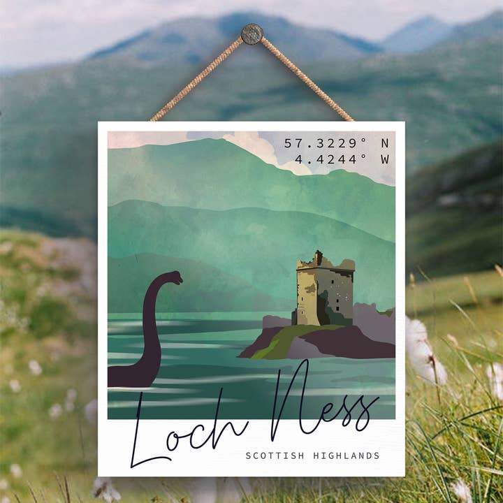 P4925 - Inverness Slot Nat Scotlands Landskab Illustrat for engroshandel hos Vivid Squid Wholesale