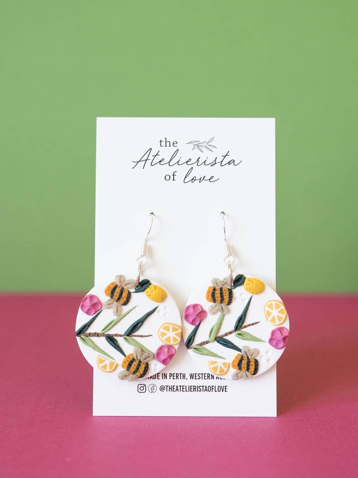 Imprimé en forme de bourdon blanc pour la vente par The Atelierista Of Love