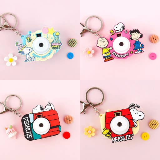 K-Wonderland - Wholesale Keychain - Unisex - Peanuts Snoopy Camera shape Projector film Key Chain7