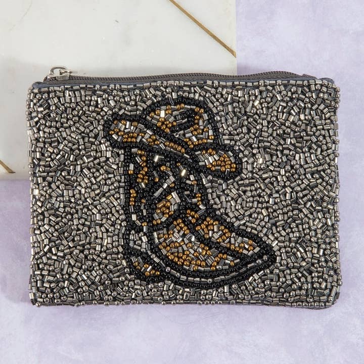 Borsellino a forma di cappello e stivali da cowboy con perline metalliche. per la vendita all'ingrosso da parte di Collections by Fame Accessories