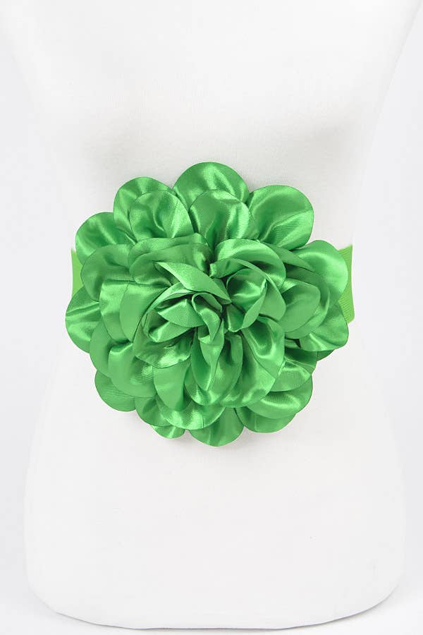 3AM BY H&D ACCESSORIES – Großhandel Gürtel – Damen –  Elastischer Gürtel aus Satin mit großen Blumen2