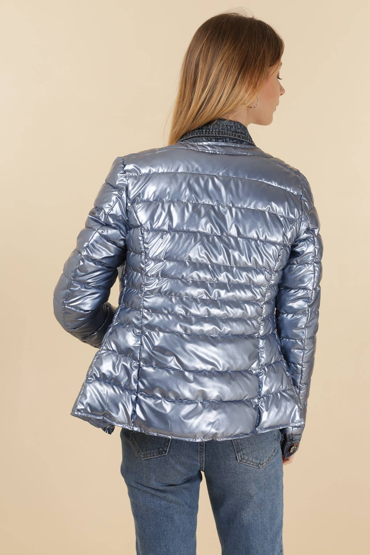 Attrait Paris - Wholesale Pufferjack - Dames - Kenza metalen jeansjack van twee materialen19