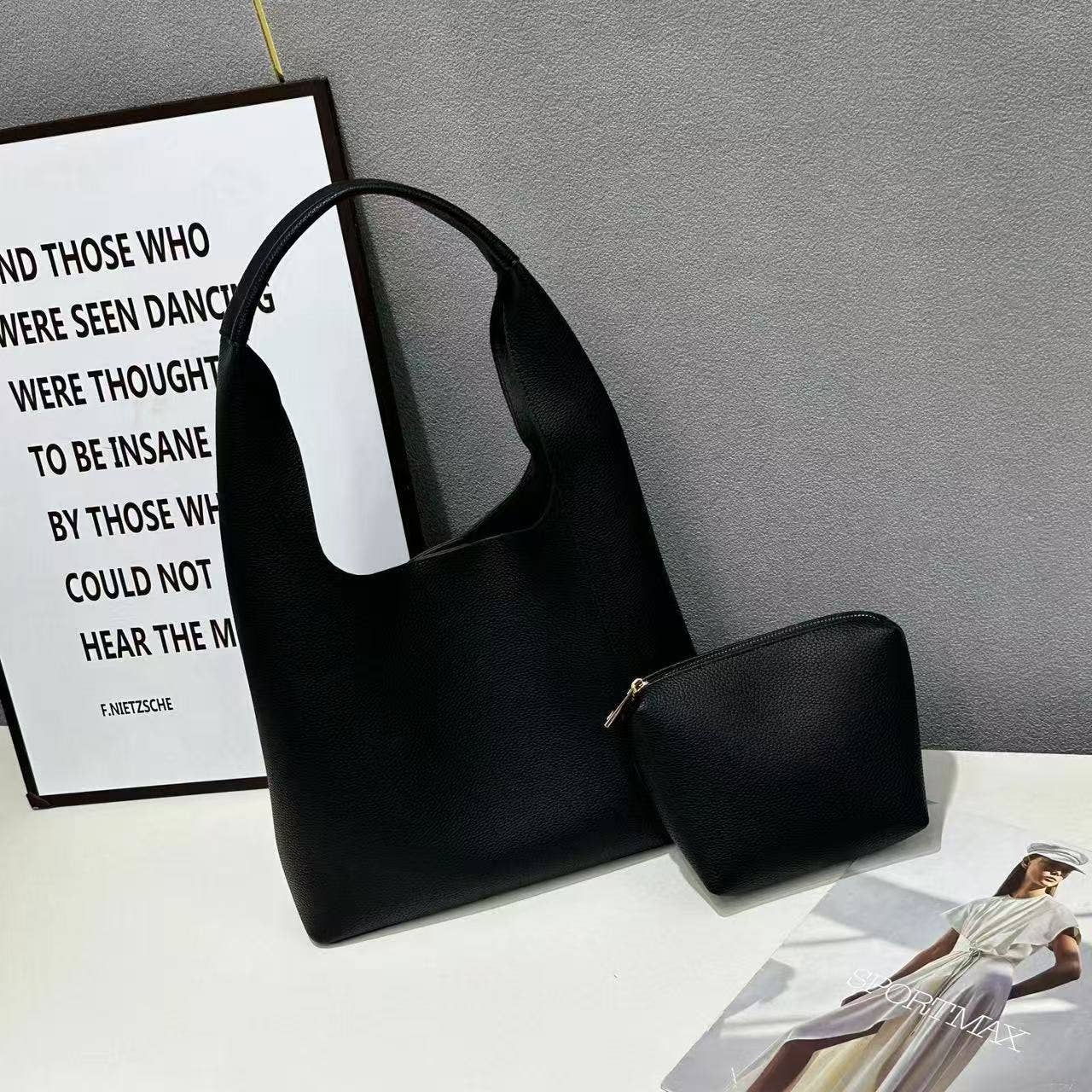 Pretty Persuasions – Engroshandel Skuldertaske – til kvinder – P25002 Hobo-taske i mikrofiberlæder med kosmetikpung6