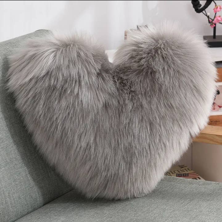 Cuscino in peluche per la vendita all'ingrosso da parte di Serenity Collective