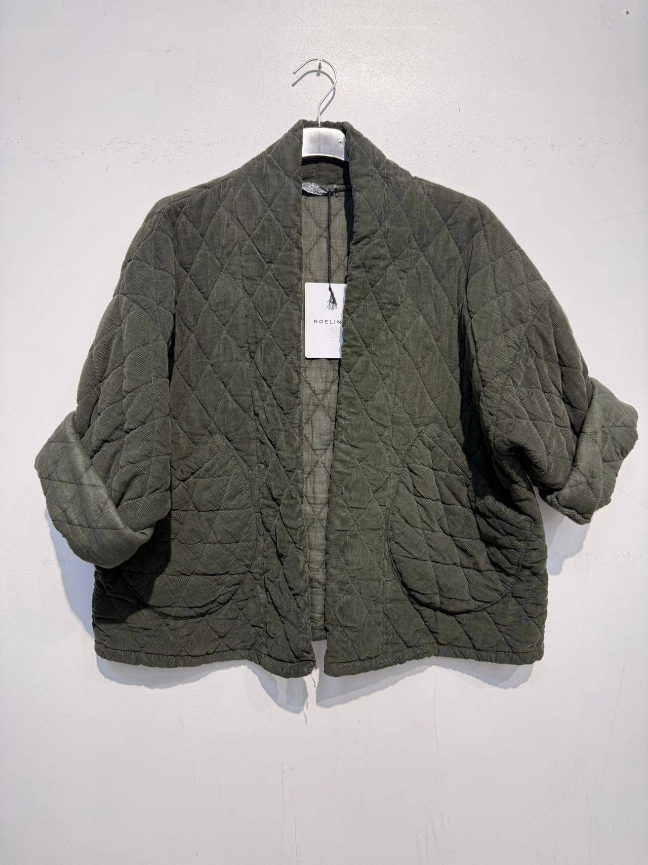 NOELINE - Wholesale Jacket - Women's - 2442-2 velvet quilted jacket11