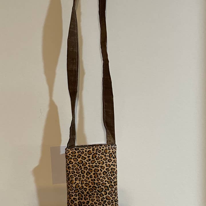 Porta cruzado - Estampado animal para venta al por mayor de Mama Cees Creations