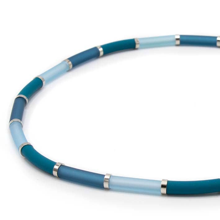 Bits & Pieces, Collar colorido Zero Waste morado con lila para venta al por mayor de FATES, style with a story