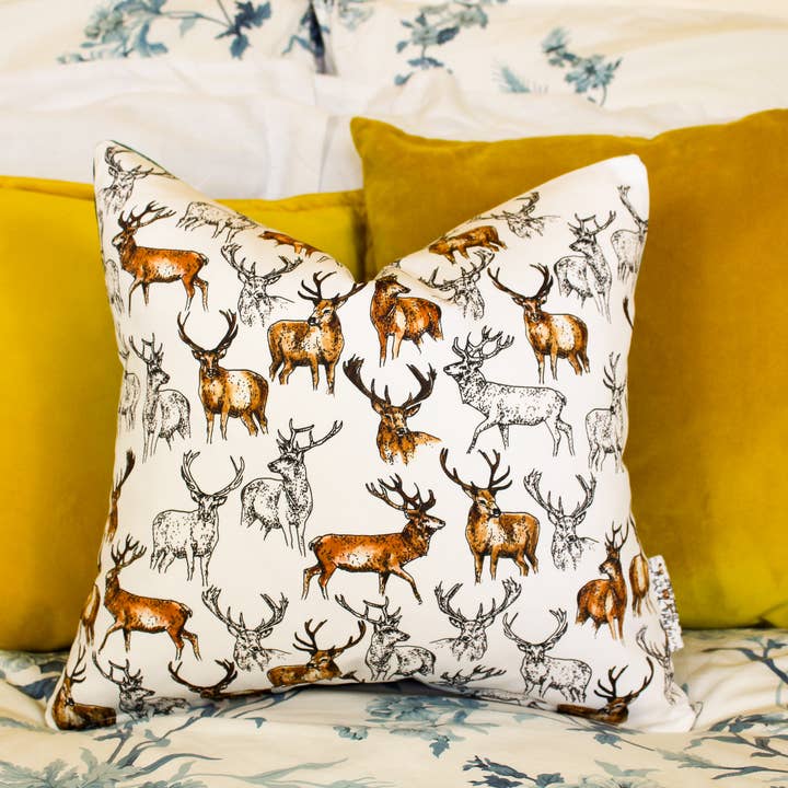 Cojín Stags para venta al por mayor de Gemma Keith Designs
