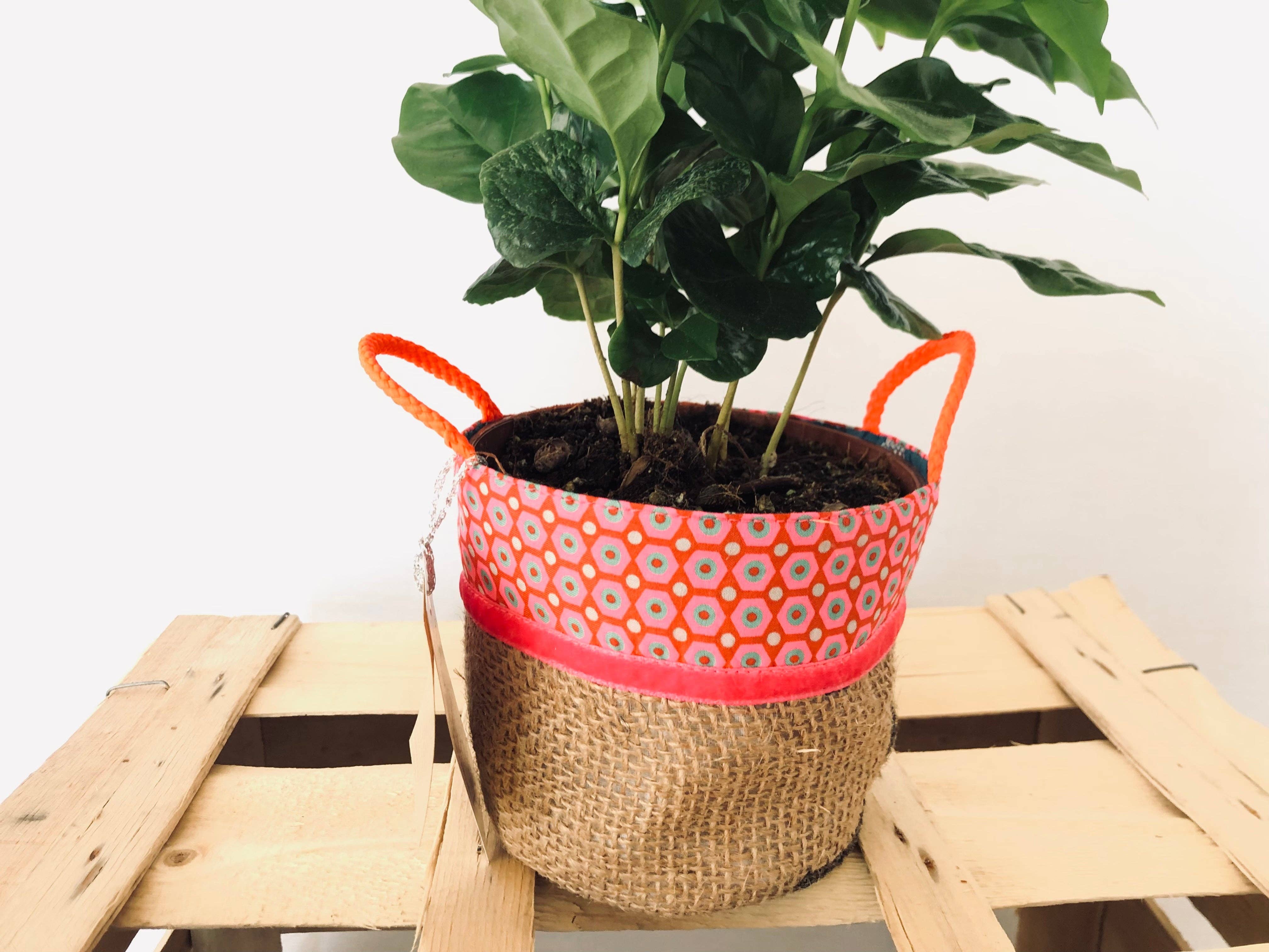 K-chik - Wholesale Plant Pot - Upcycled coffee sack planter - handmade - in Paris4