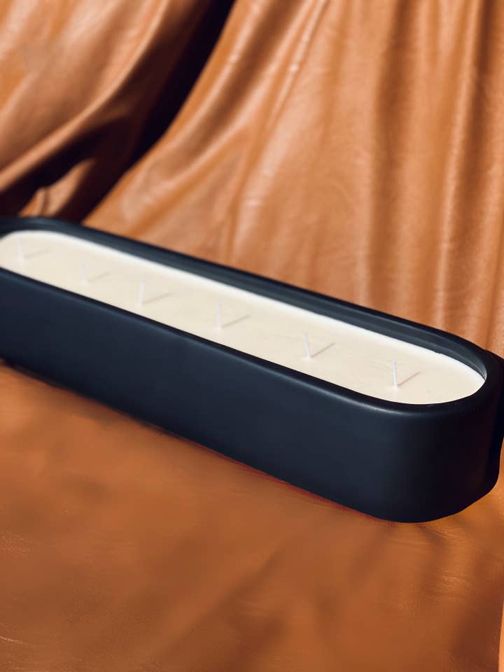 BAGUETTE NOIR candle for wholesale by 1990 candles