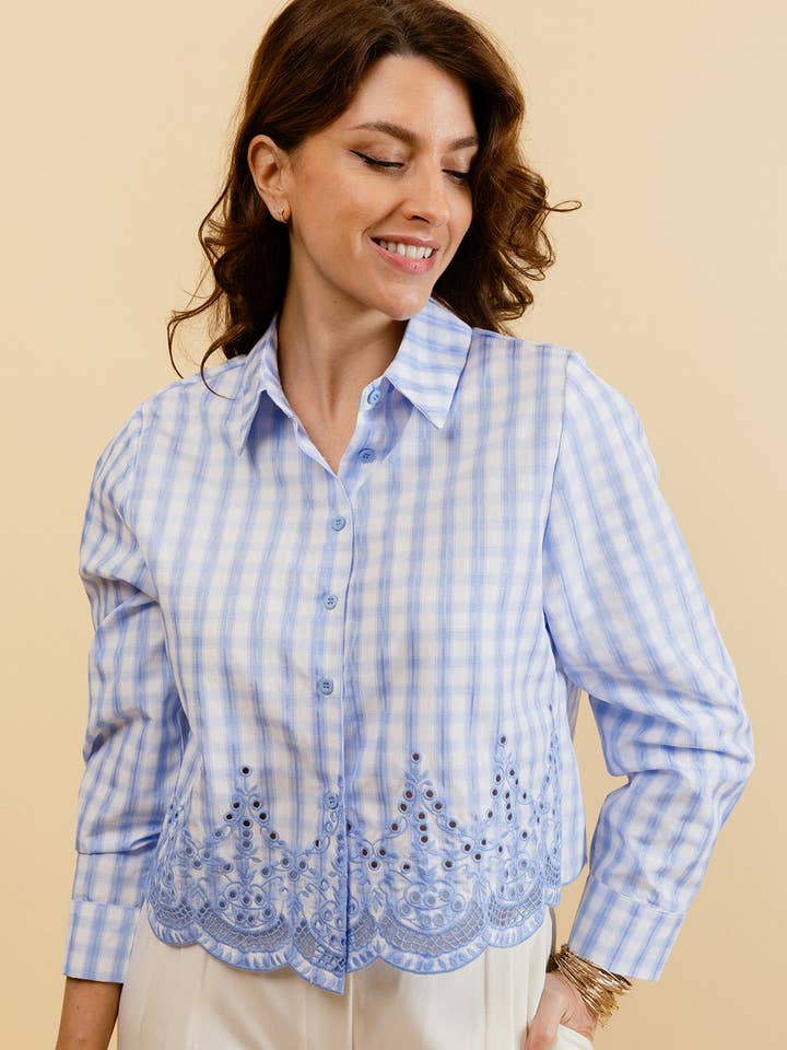 MAËLYS KAROHEMD MIT STICKEREI für den Großhandel von EMILIE K