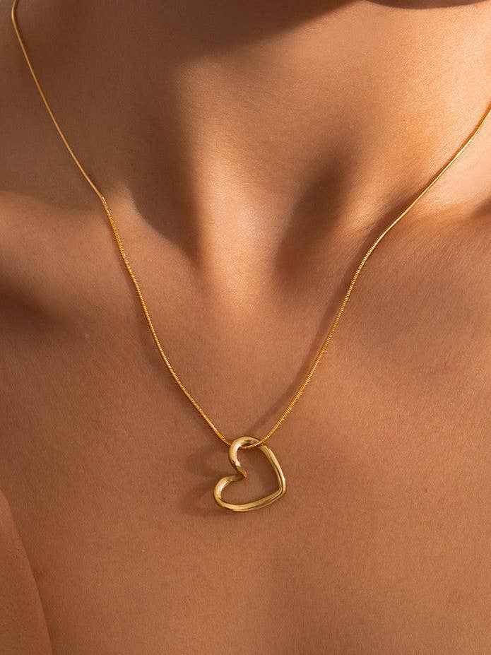 18K Gold Plated Waterproof Stainless Steel Chain Necklace - 7767 for wholesale by Mia Accessories