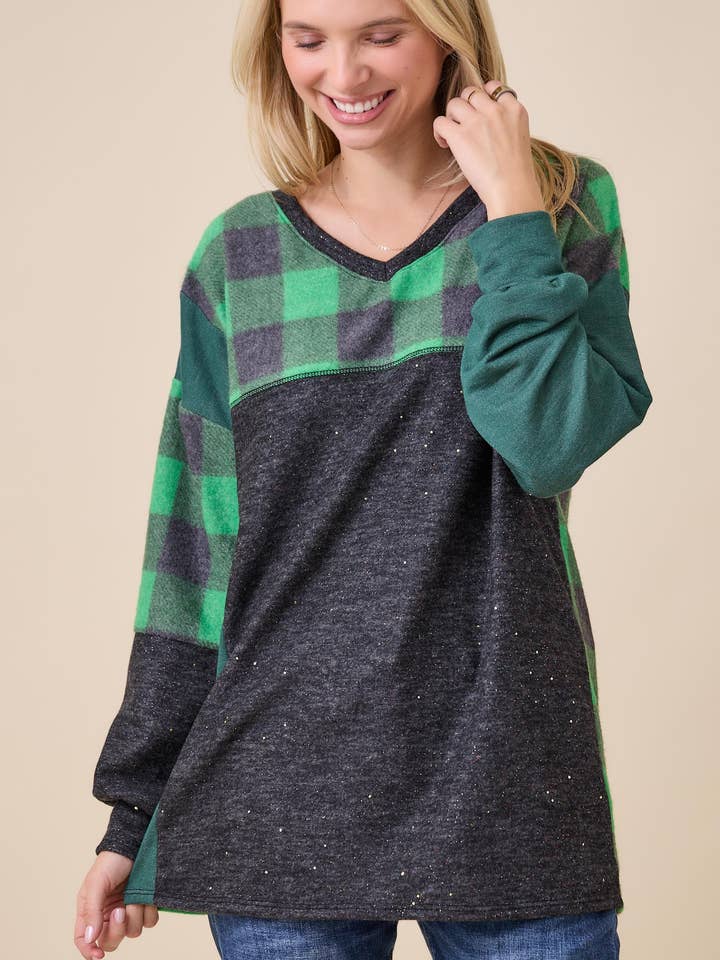 DAMERNES LANGÆRMET TOP MED TERNET FARVEBLOK for engroshandel hos Celeste Clothing