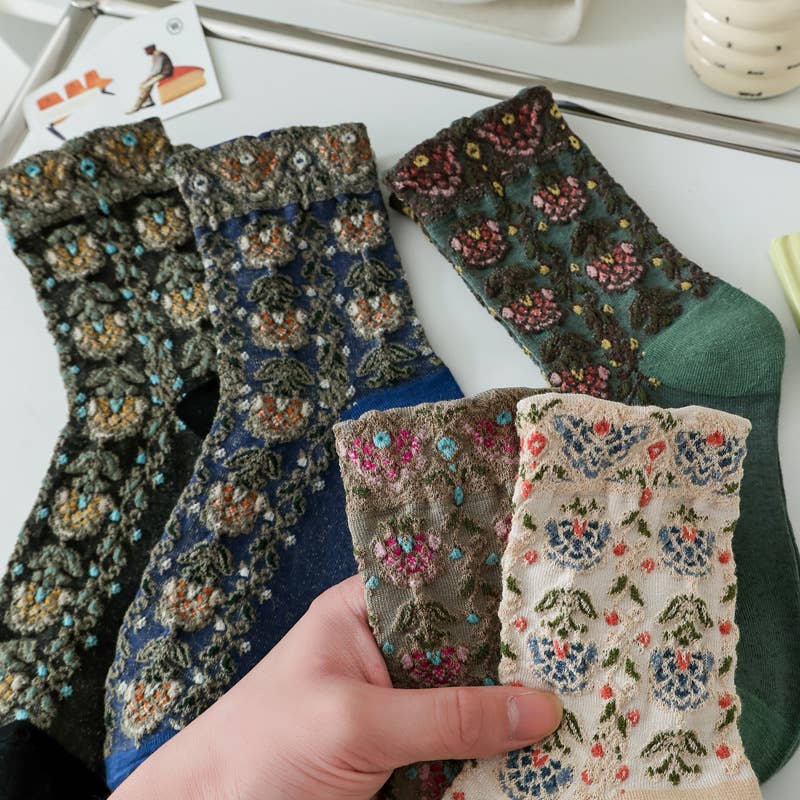 Tourtiwi - Vente Chaussettes – femme - Chaussettes à motif floral en relief abstrait rétro 3D8