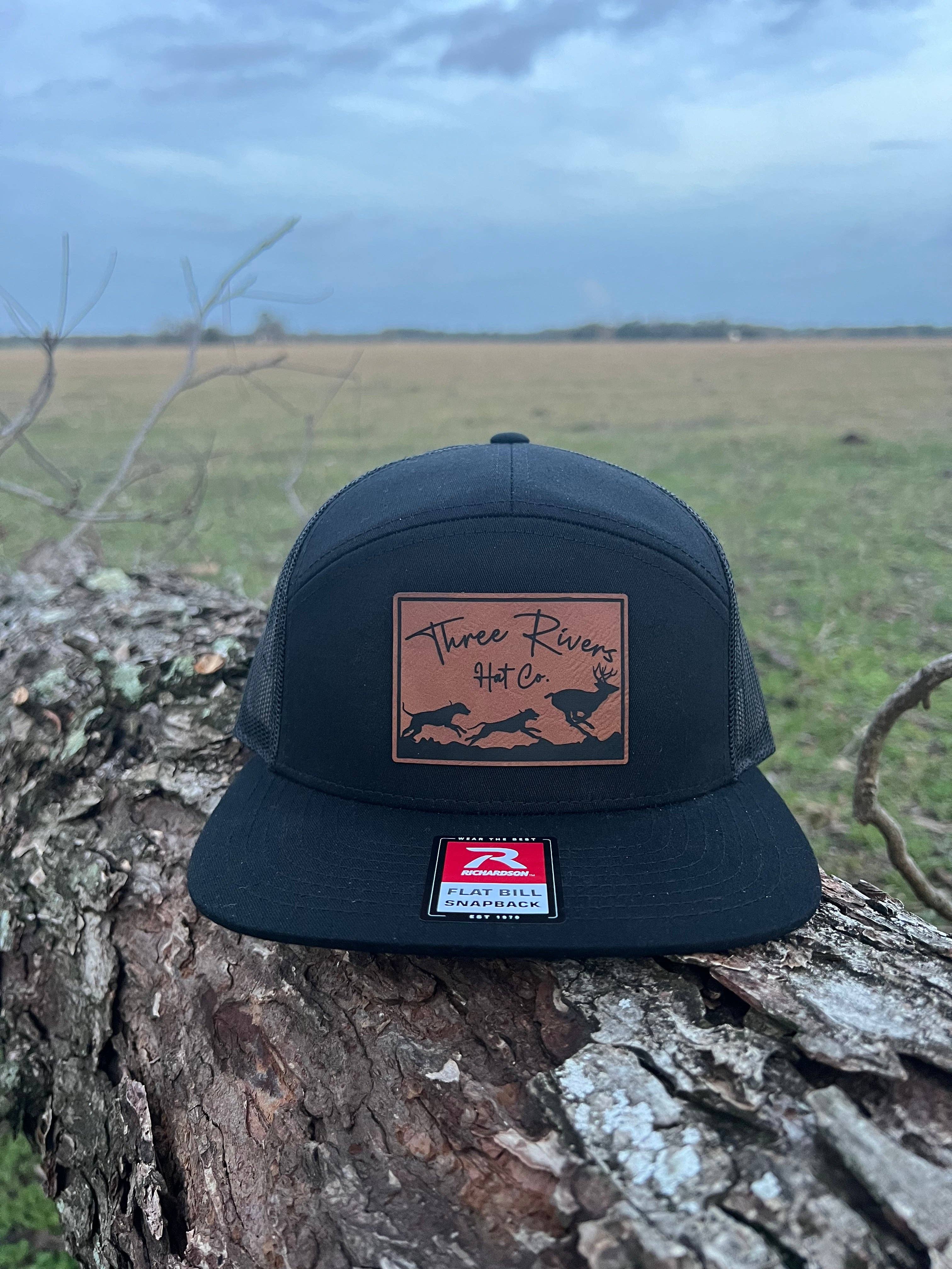 Three Rivers Hat Co. - Vente Casquette de camionneur – unisexe - Chasse au cerf avec chien - Casquette plate - Richardson 168 à 7 panneaux4