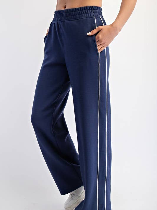 P076437-Pantalon Droit en Scuba Modal à Deux Rayures pour la vente par Sunday Morning