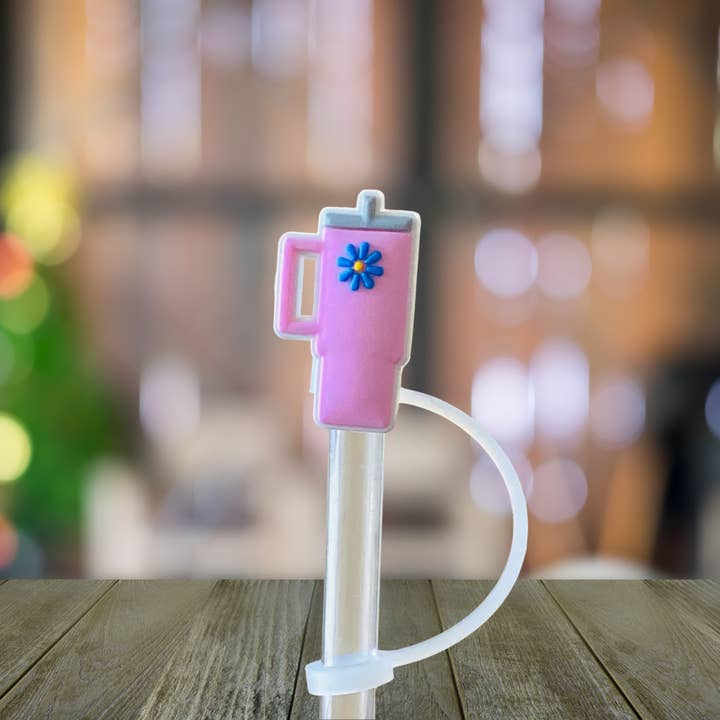 Gobelet en paille rose pour la vente par Kailex Boutique Wholesale