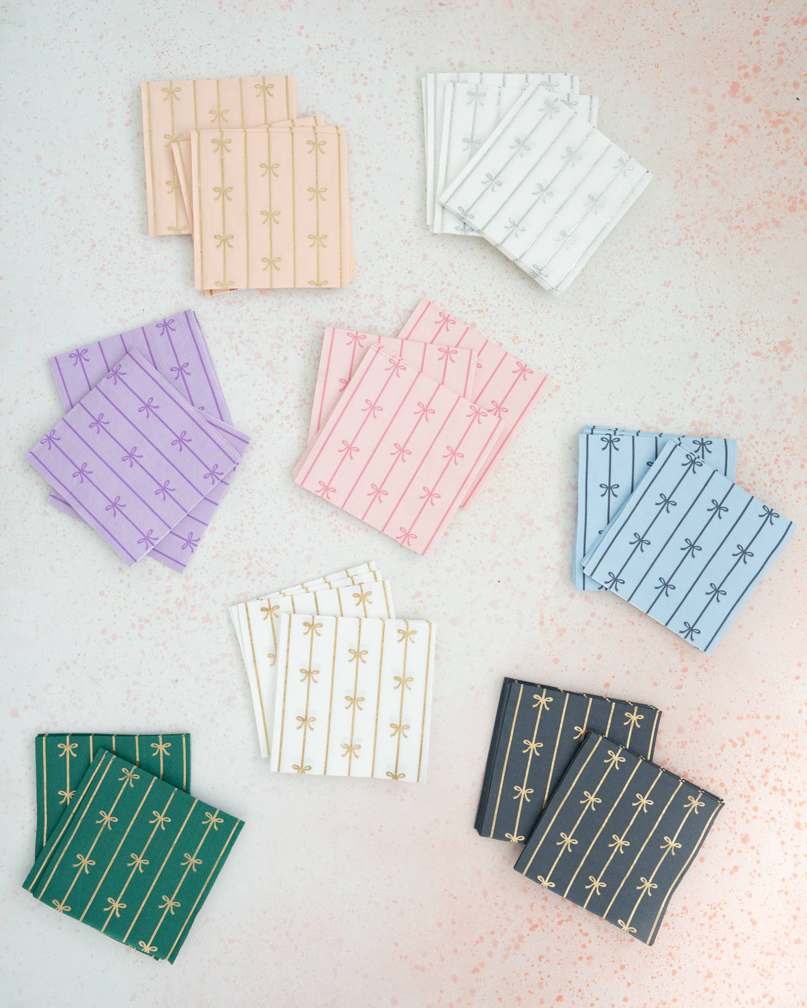 Bonjour Fête - Vente Serviettes jetables - Petites serviettes rose pétale avec nœud signature4