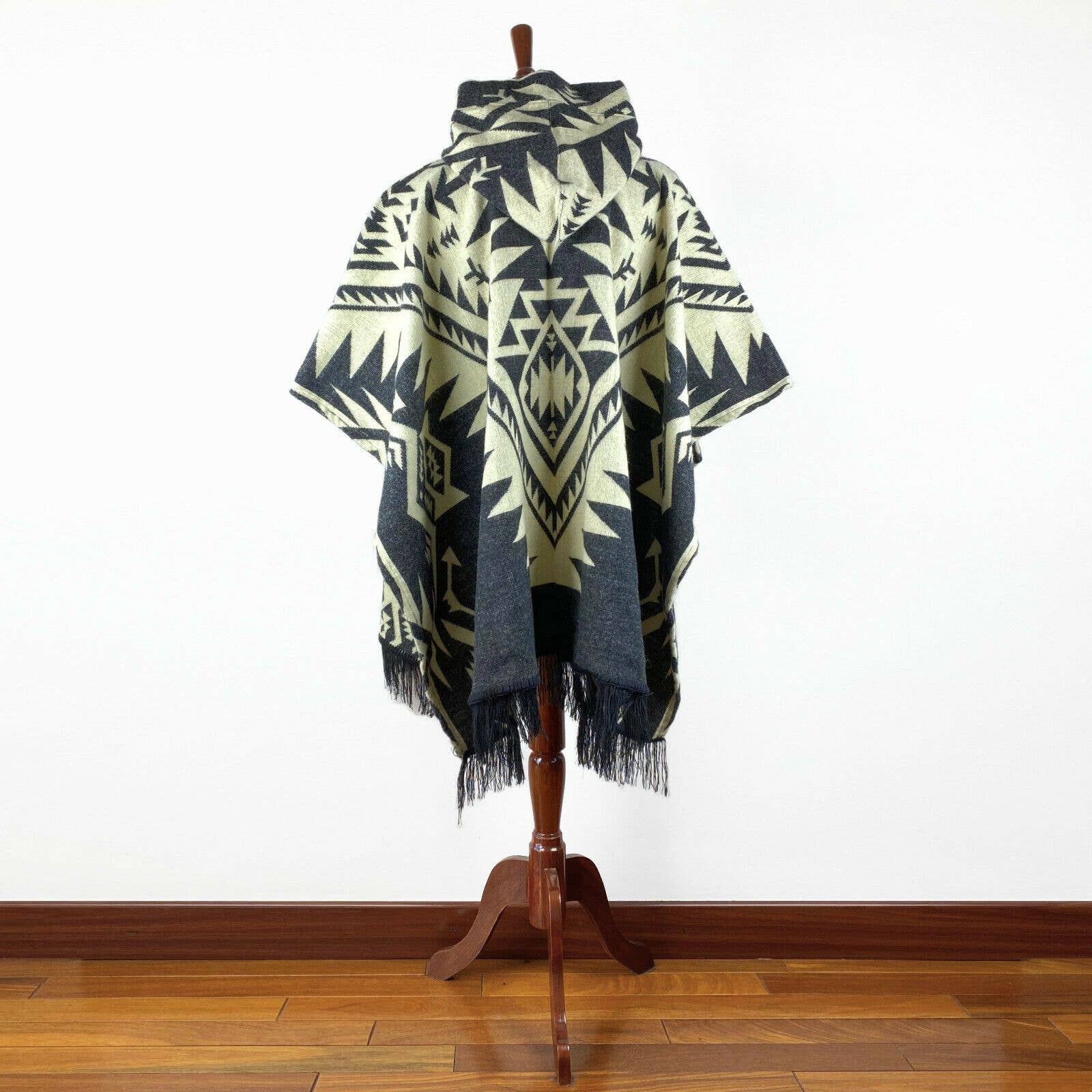 ECUALAMA – wholesale Poncho – Unisex – Baby Alpaca wool Unisex Hooded Poncho Pullover XXL -Aztec5