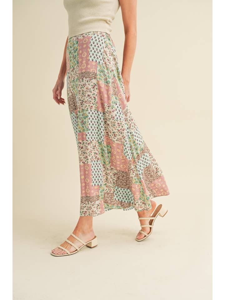 AEMI + CO - Wholesale Skirt - Women's - 773DN Bradyn Print Skirt