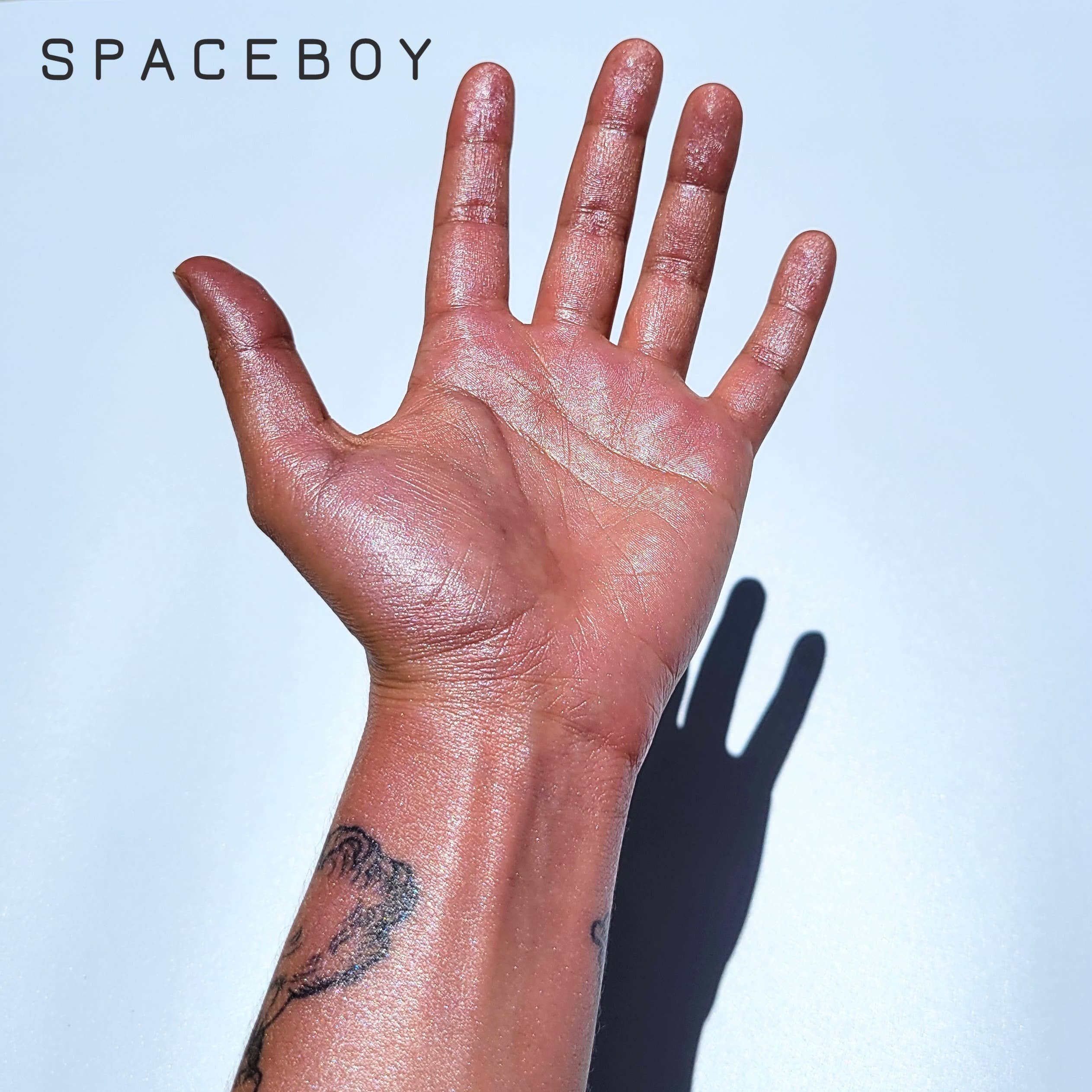 Terra Stoma - Wholesale Makeup Highlighter - GLAM STICK - Multi-Use Illuminator1