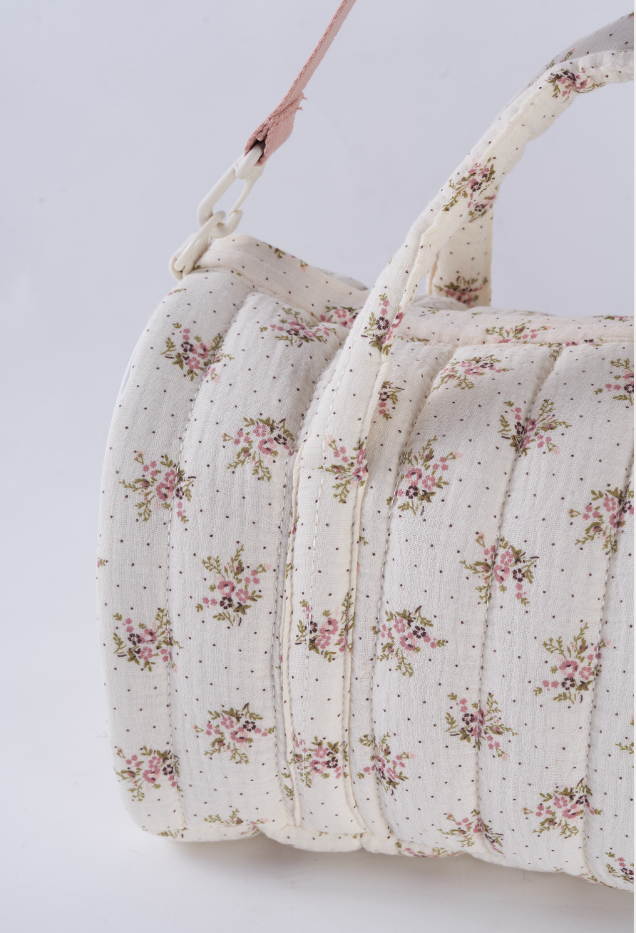 le petite pochette – wholesale Duffelväskor – Barn – Baby Breathes duffelväska med broderi (broderi finns)3