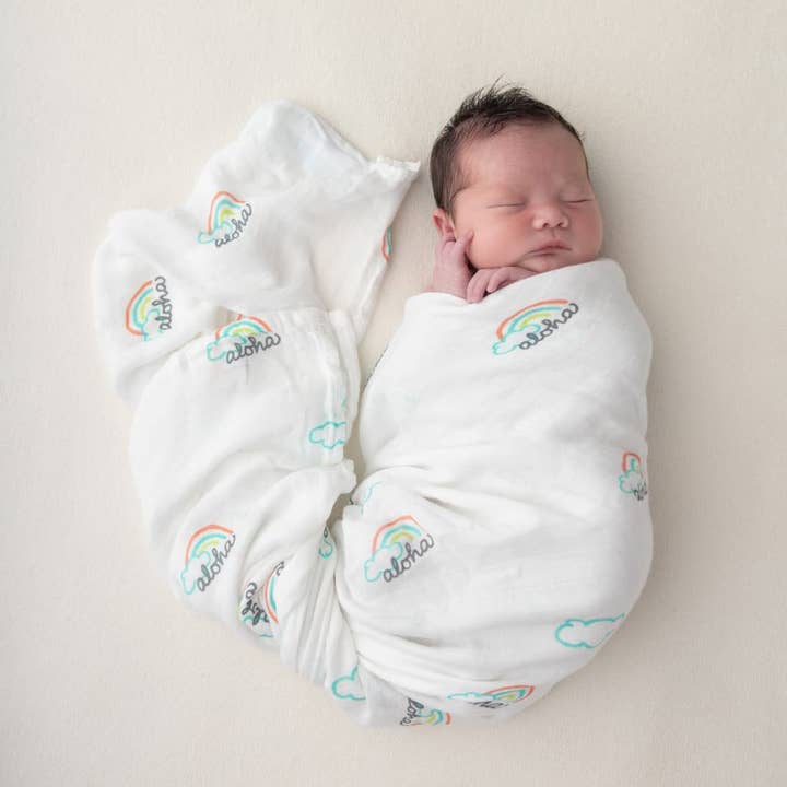 Coco Moon – wholesale Swaddle – Baby – Pot O' Aloha Muslin Swaddle Blanket1