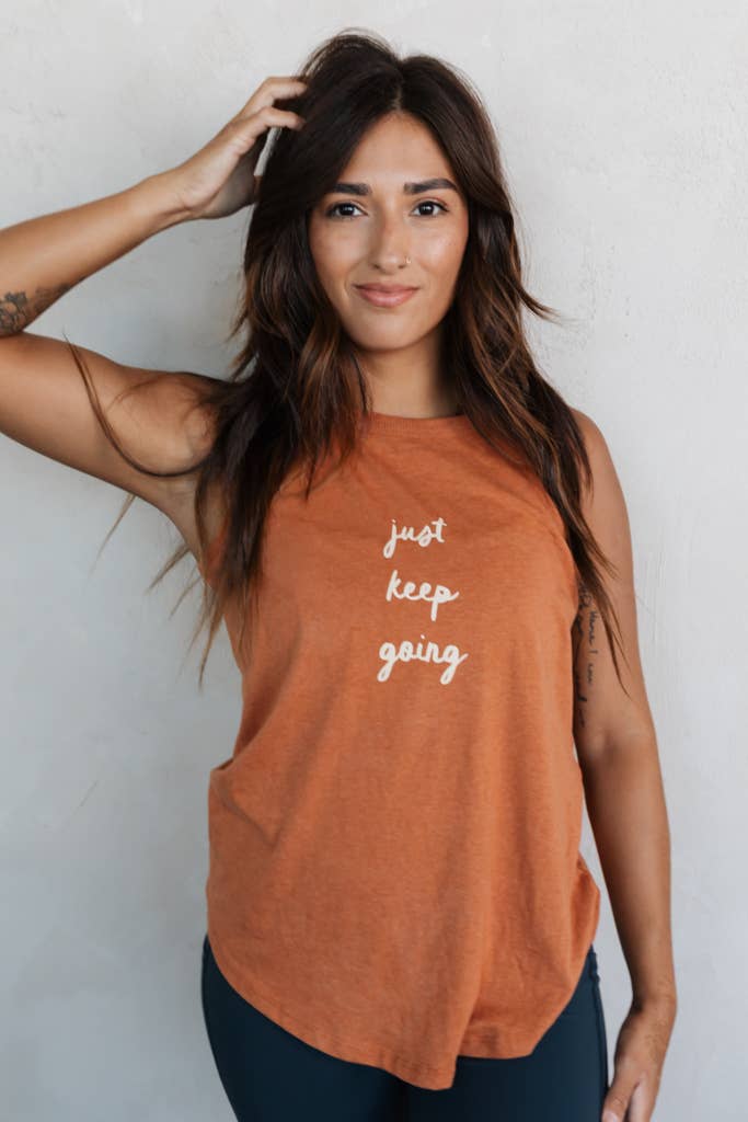 Crowned Free - Vente Haut de sport – femme - Débardeur Actif Just Keep Going - Rouille1