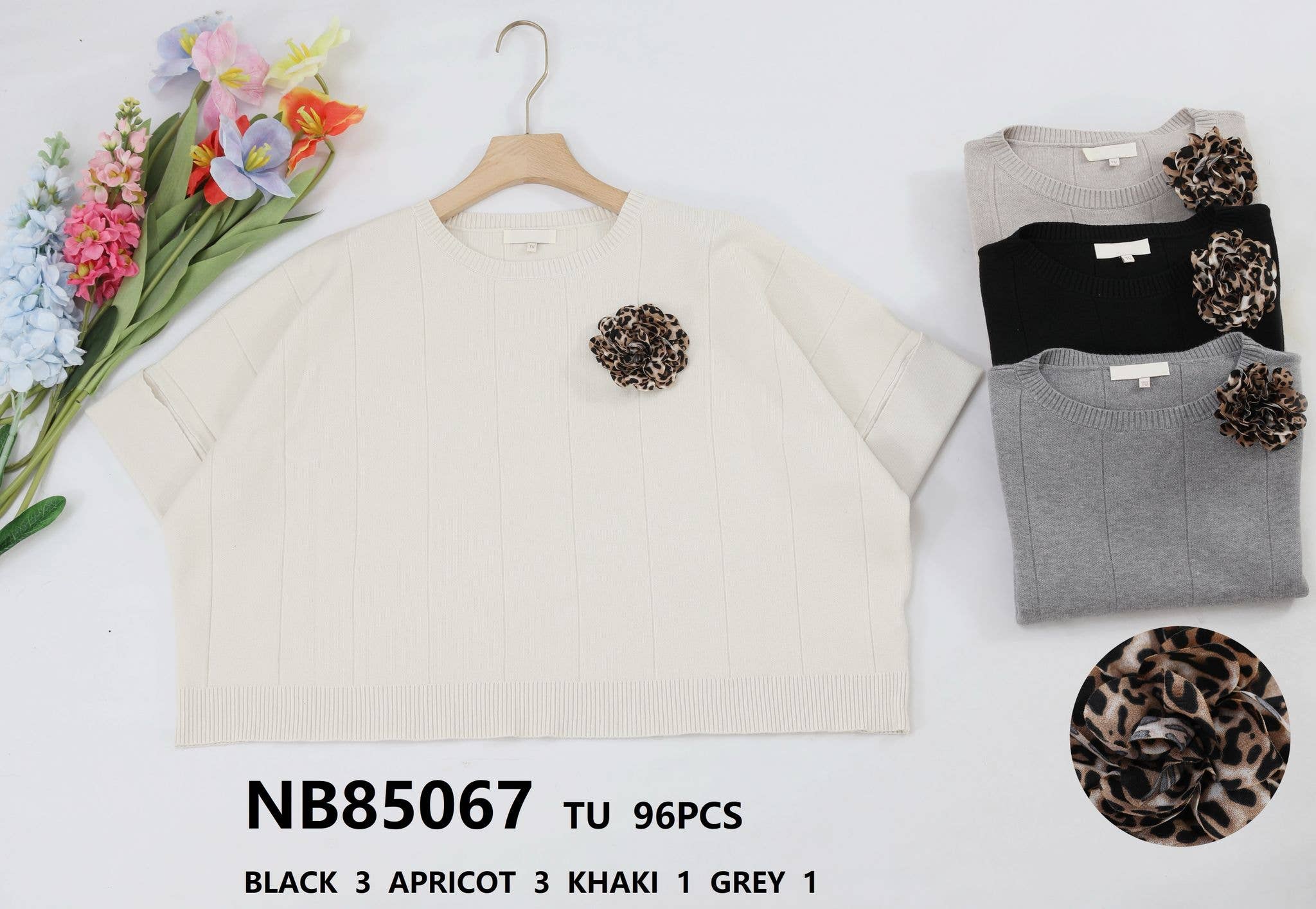 SWEET MAGIC MODA Y COMPLEMENTOS - Wholesale Knit Top - Women's - SHORT-SLEEVE JERSEY WITH LOOSE-FIT DETAILS1