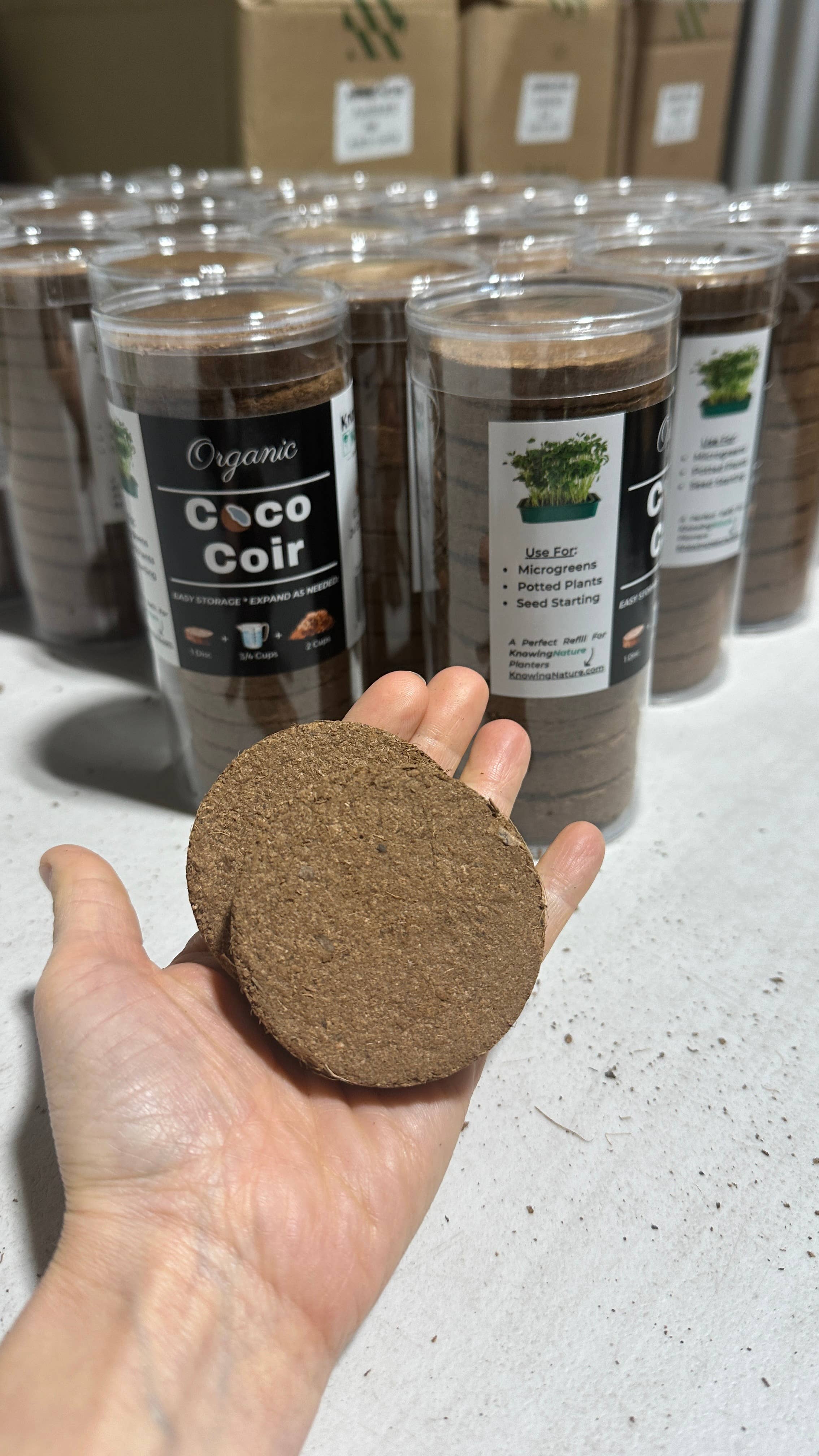 Knowing Nature - Wholesale Planting/Potting Soil - Organic Coco Coir Discs (14 Discs = 7 Qt/28 cups)2