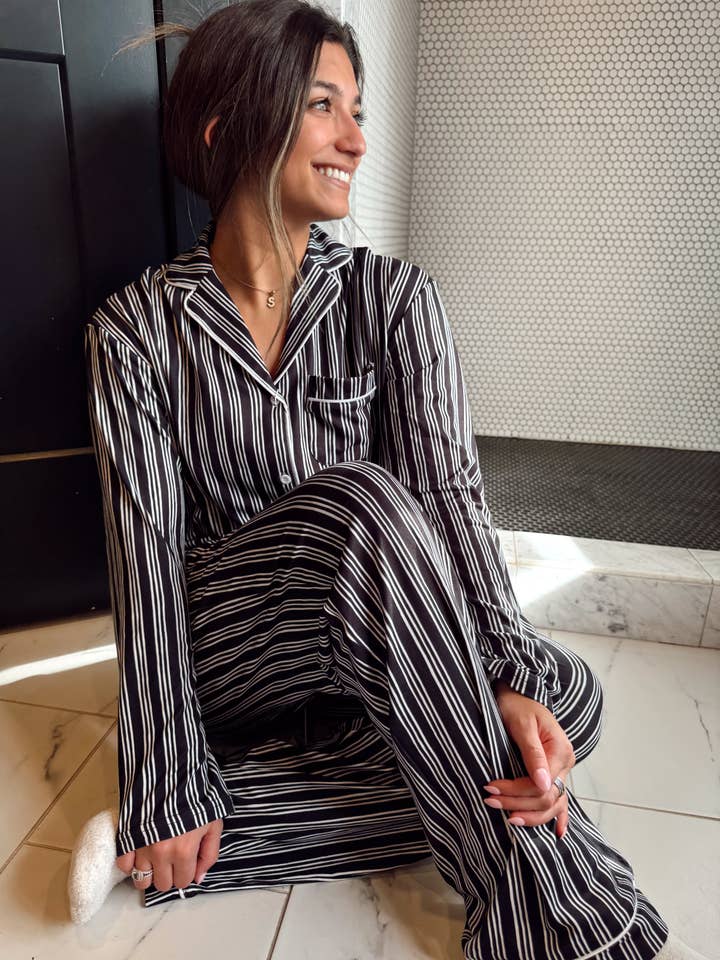 KENZKUSTOMZ - Wholesale Sleepwear Set - Women's - Black Stripe Pajama Set3