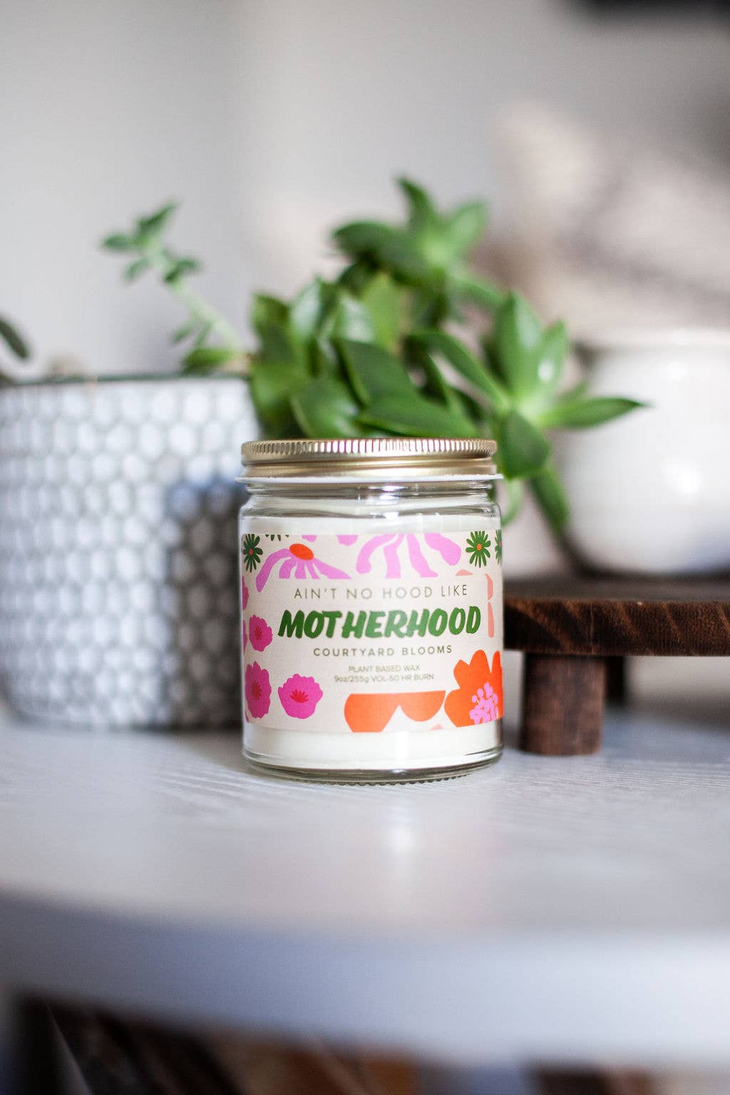 Austy Lou by Broken Top Brands - Wholesale Jar/Filled Candle - Ain't No Hood, Like Motherhood 9oz Soy Candle2