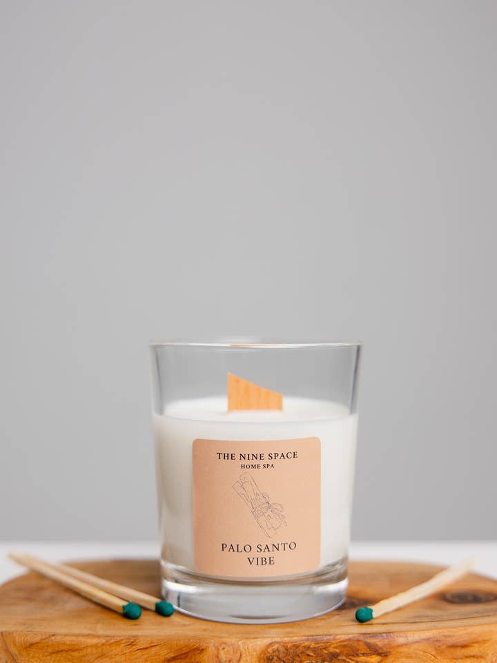 PALO SANTO Vibe duftlys - klart glas med trævæge for engroshandel hos THE NINE SPACE