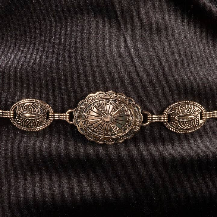 Collections by Fame Accessories - Wholesale Belt - Women's - Ornate Oval Concho Disc Chain Fashion Belt