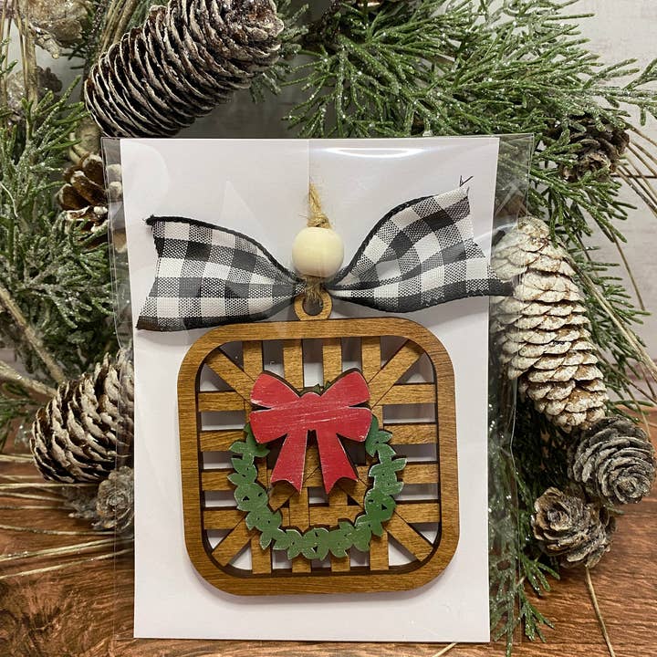 Creekside Cottage Designs - Wholesale Ornament - Tobacco basket ornament - Christmas decor - Ornament- tiered tray decor - deer ornament - wreath ornament5