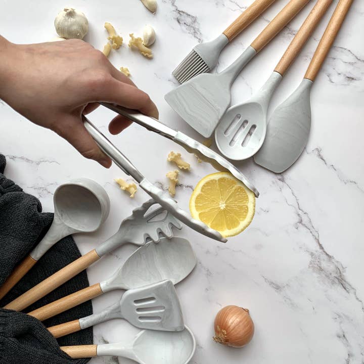 Homerely (We Cover All Import Duties) – Conjunto de utensílios de cozinha por atacado – Conjunto de utensílios de cozinha de silicone de mármore cinza branco3