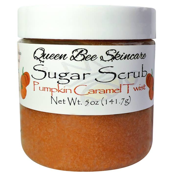 Pumpkin Caramel Twist Sugar Scrub 5oz voor wholesale door Queen Bee Skincare, LLC
