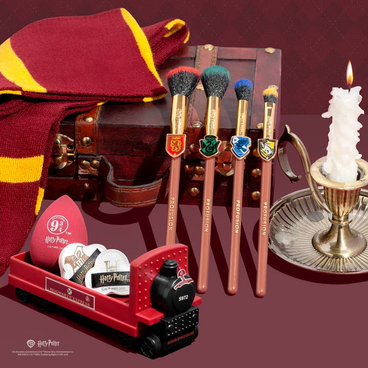 VIAI Beauty - Wholesale Makeup kit - Harry Potter x Profusion Cosmetics | Holiday Collection Pre-Order9