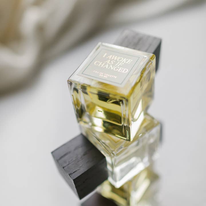I Awoke As If Changed | Velvety & Amber Perfume | Wood for wholesale by Boathouse